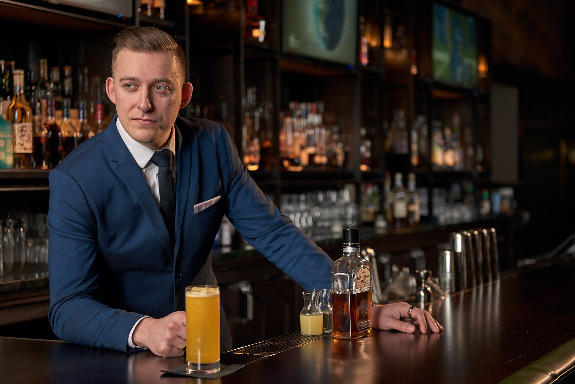 Jason Tracy - Edtorial Photographer Kansas City - Savoy Hotel & Restaurant Beverage Coordinator Dominic Petrucci
